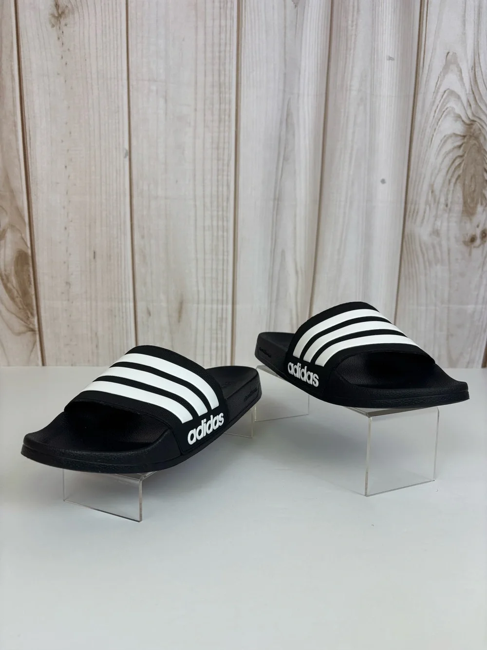 Adidas Adilette Slide Sandals Lightweight Gym Shower Workout Beach Black Size 10